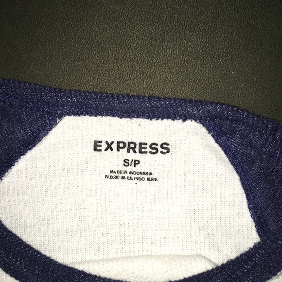 Express shirt - Picture 3 of 3